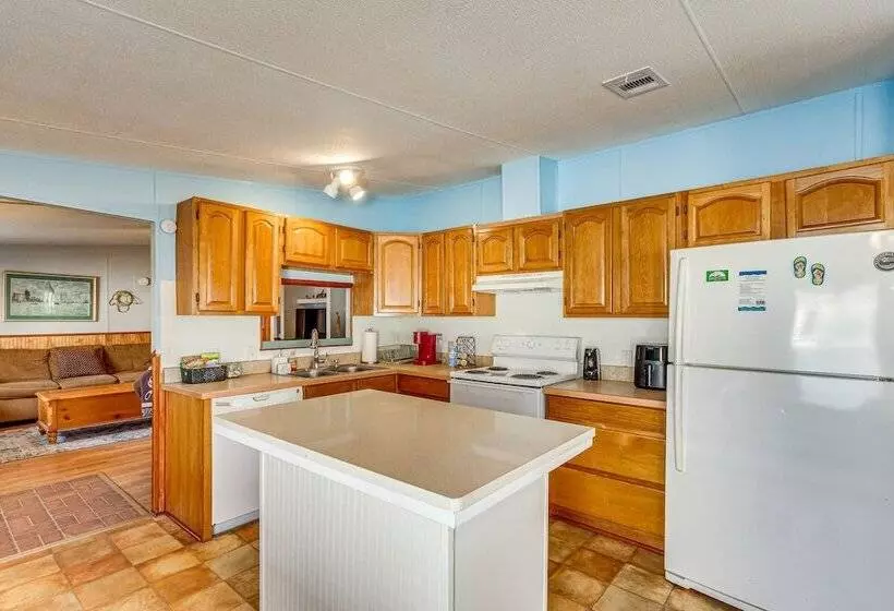 Pensacola Home W/ Private Dock   7 Mi To Beaches