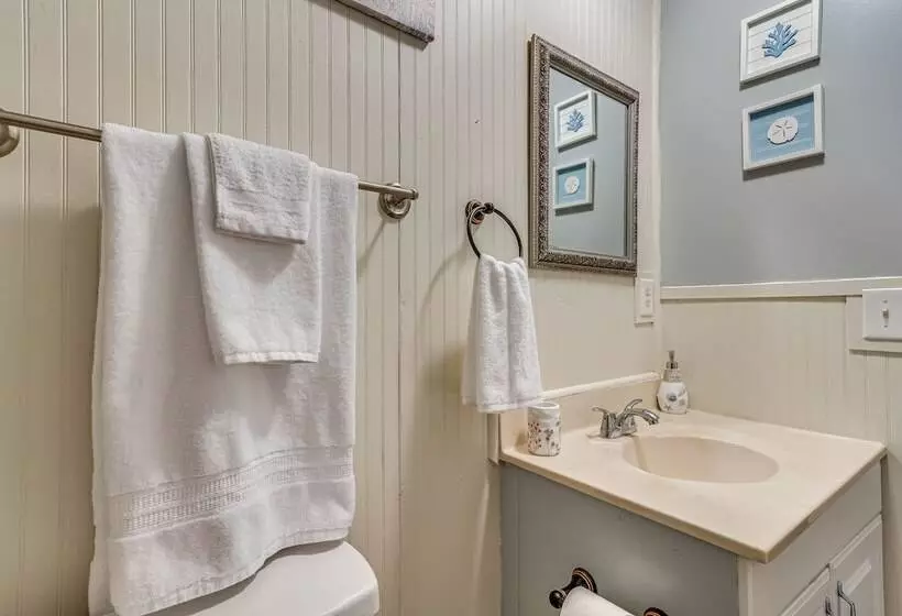 Pensacola Home W/ Private Dock   7 Mi To Beaches