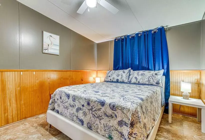 Pensacola Home W/ Private Dock   7 Mi To Beaches