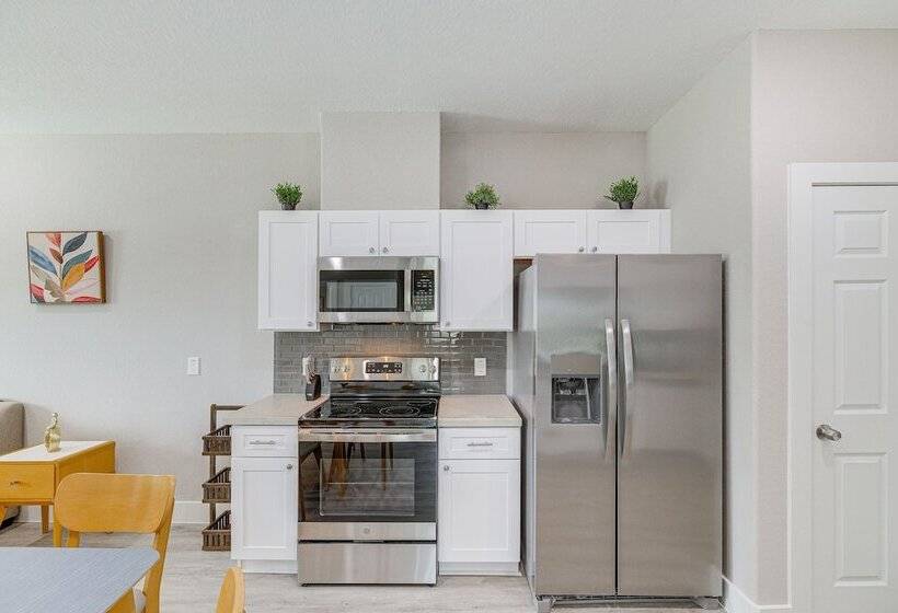 Quiet Houston Home 9 Mi To Downtown Aquarium!