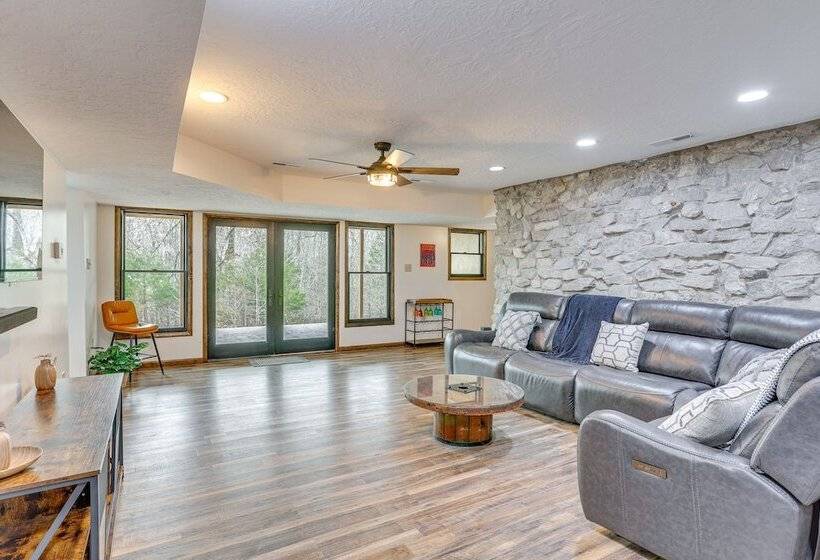 The Duck Farm Sugar Tree Hideaway W/ Yard!