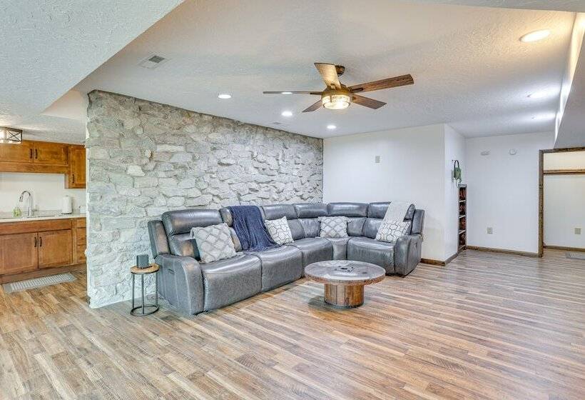 The Duck Farm Sugar Tree Hideaway W/ Yard!