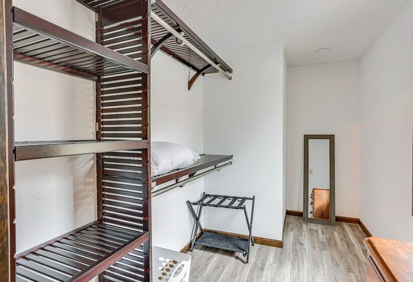 The Duck Farm Sugar Tree Hideaway W/ Yard!