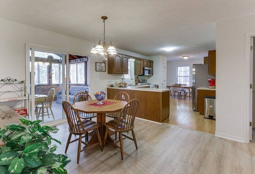 Basye Retreat W/ Hot Tub: 1 Mi To Bryce Resort!