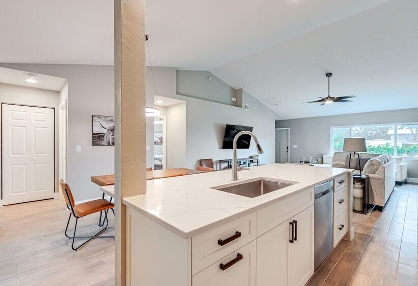 Bonita Springs Beach House < 2 Mi To Ocean!