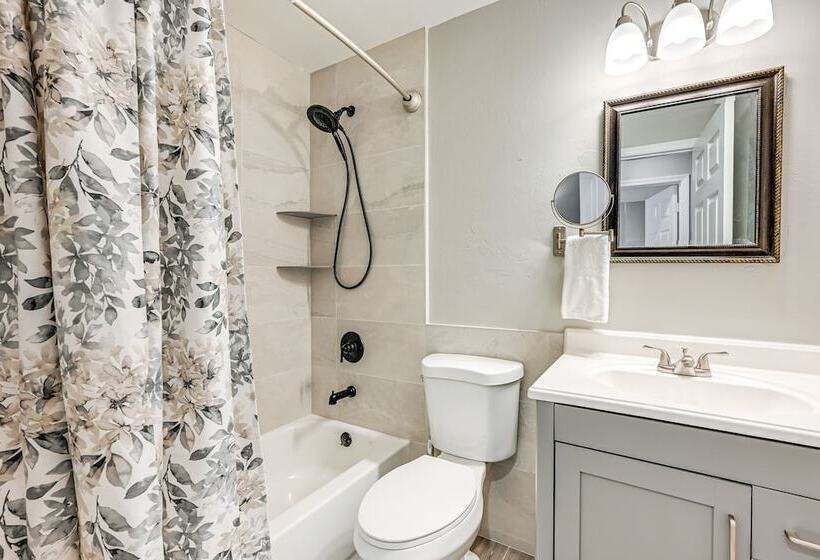 Bonita Springs Beach House < 2 Mi To Ocean!