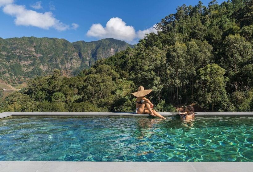 Casa Do Lanço Malvasia, Wine And Laurissilva