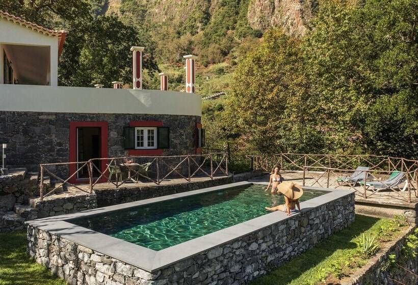 Casa Do Lanço Malvasia, Wine And Laurissilva