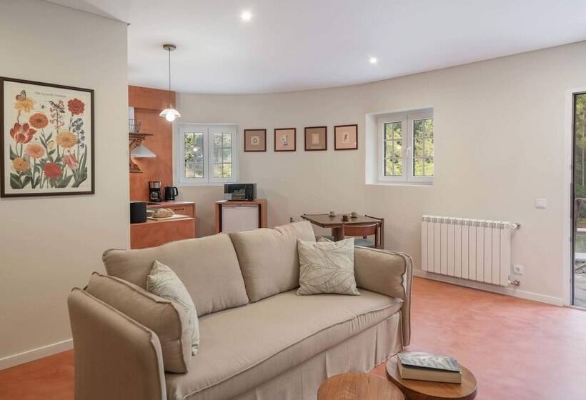 Casa Do Lanço Malvasia, Wine And Laurissilva