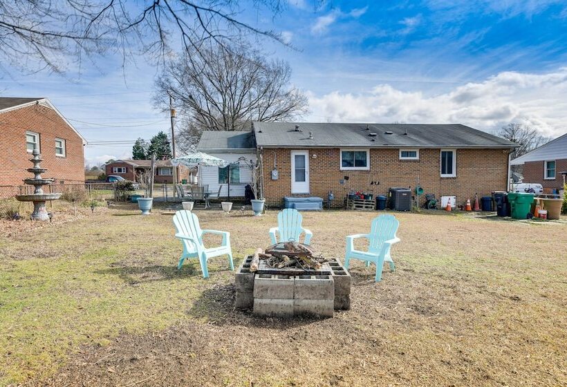 Colonial Heights Home W/ Large Yard & Bbq Grill!