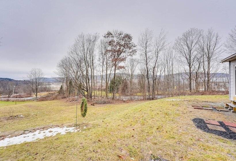 Cozy Fair Haven Home With Mountain Views!