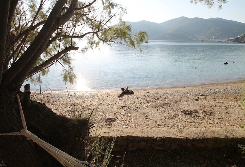 هتل Maeiz Skopelos