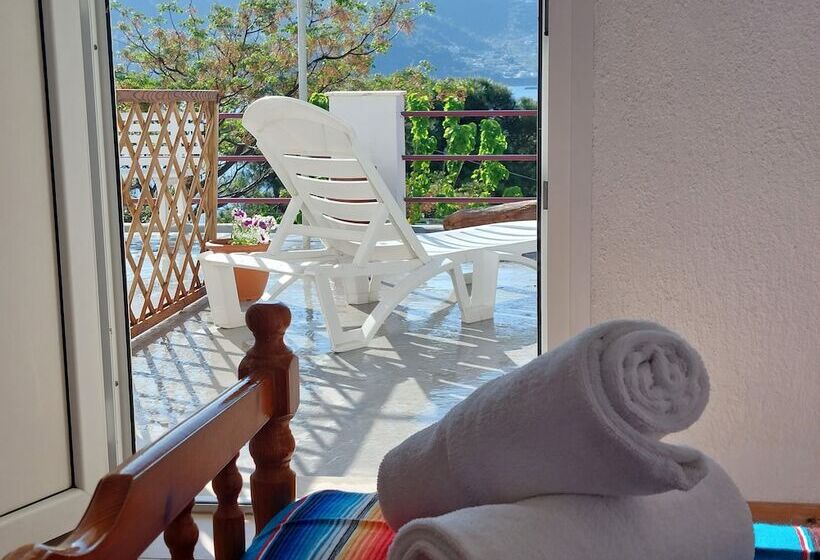 هتل Maeiz Skopelos