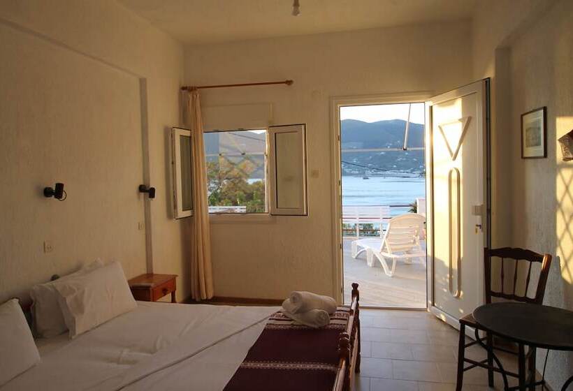 هتل Maeiz Skopelos