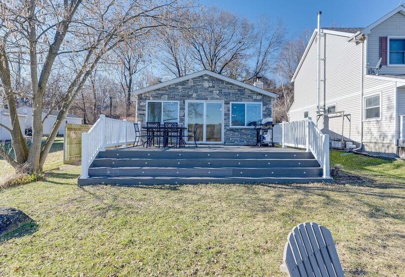 Lakefront Highland Home W/ Dock ~ 2 Mi To Milford!