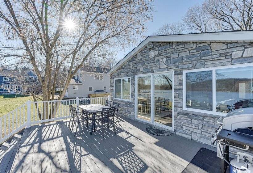 Lakefront Highland Home W/ Dock ~ 2 Mi To Milford!