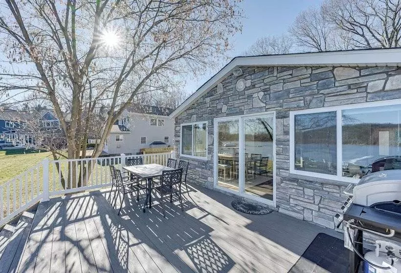 Lakefront Highland Home W/ Dock ~ 2 Mi To Milford!