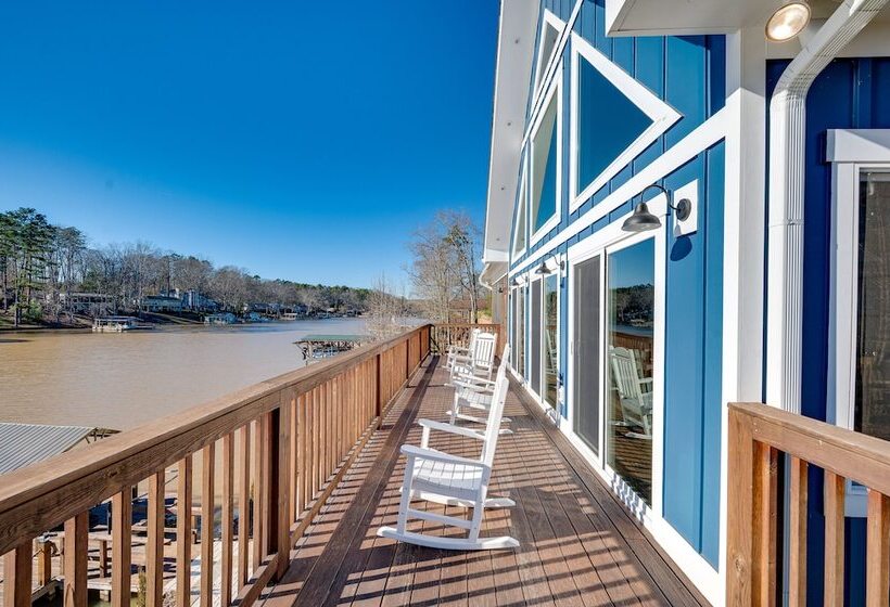 Lakefront New London Retreat W/ Dock & Hot Tub!