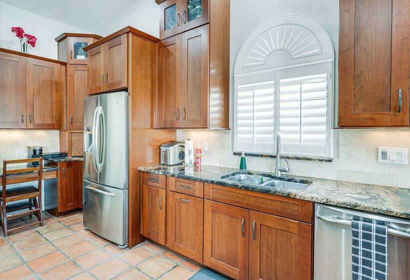 Lovely Gilbert Home W/ Heated Pool: 3 Mi To Dtwn!