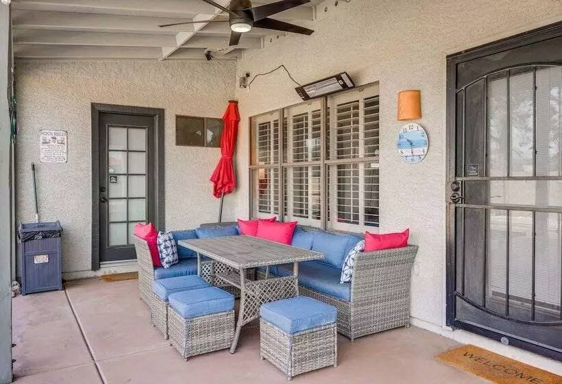 Lovely Gilbert Home W/ Heated Pool: 3 Mi To Dtwn!