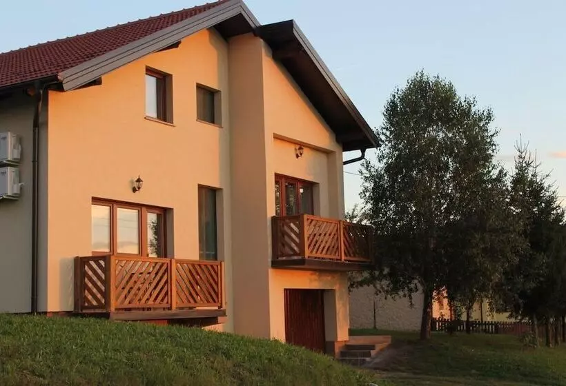 Majatalo Agrotourism Vinia