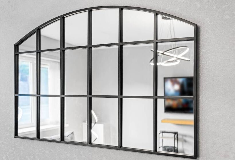 Rezydencja Comforts & Home Conveniences  Sleeps 8