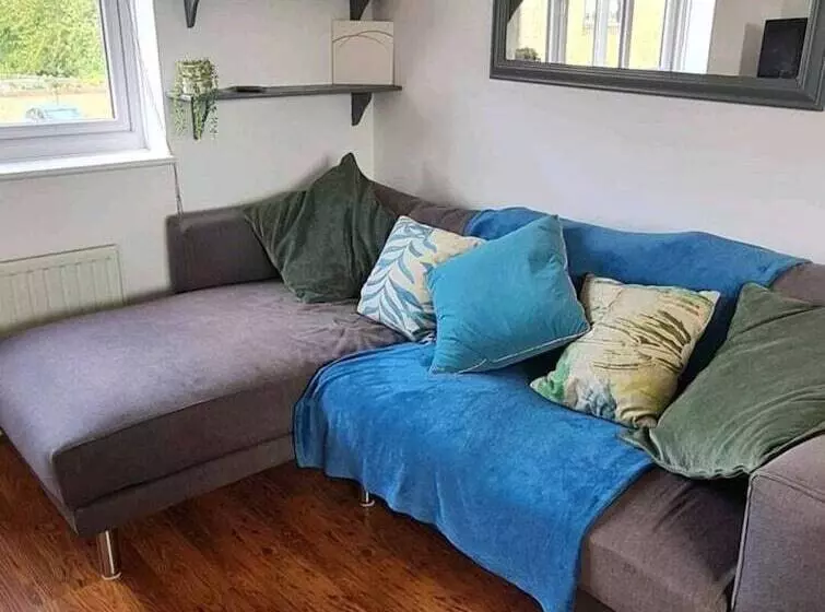 Residenssi Stunning 2 Bed House In Weston Super Mare