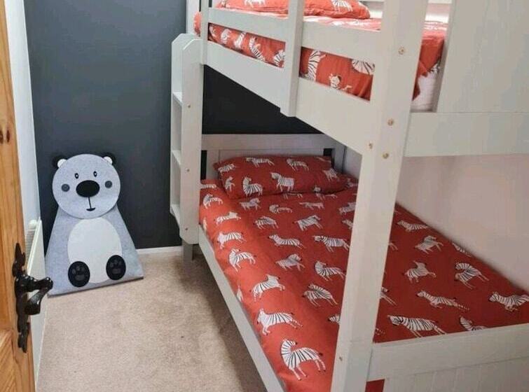 דירת נופש Stunning 2 Bed House In Weston Super Mare