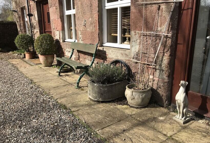 Riverlea Coach House