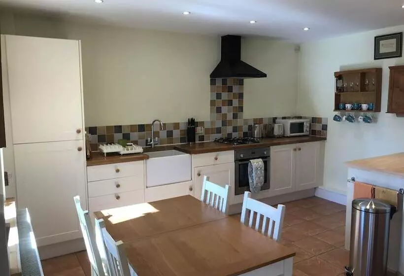 Riverlea Coach House