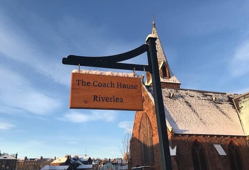 Riverlea Coach House