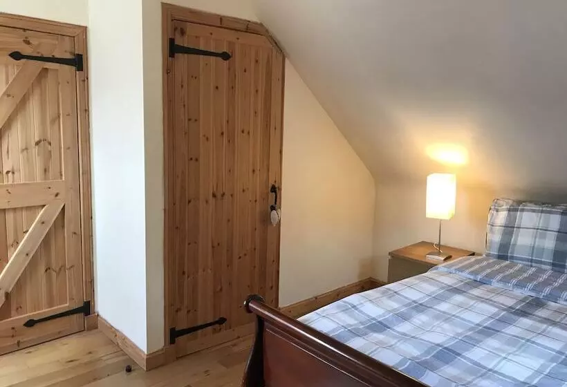 Riverlea Coach House