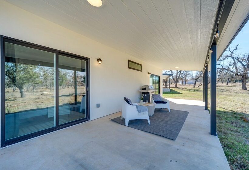 Art Ranch Fredericksburg Home 13 Mi To Main Street