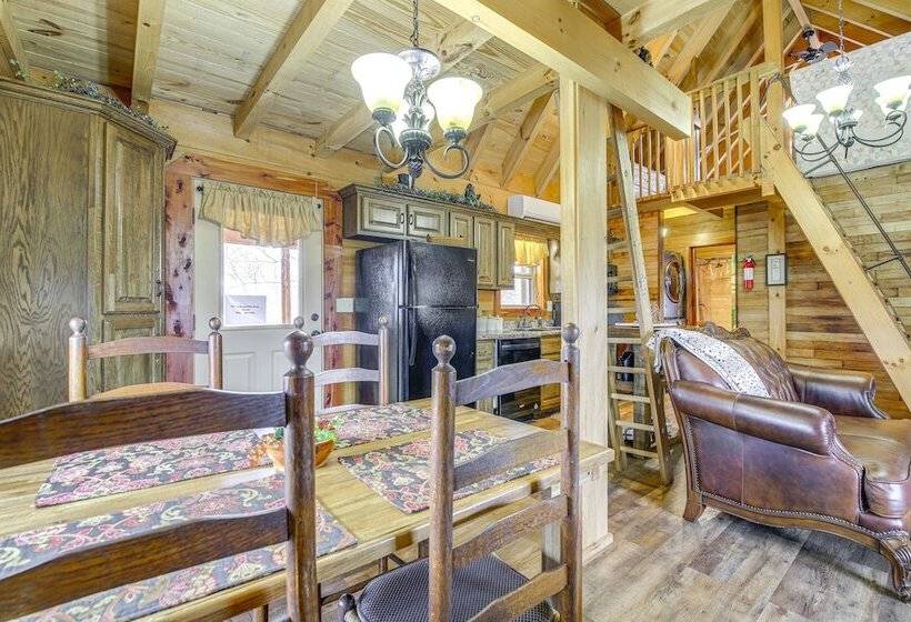 Sevierville Log Cabin W/ Hot Tub Near Dollywood!