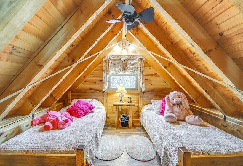 Sevierville Log Cabin W/ Hot Tub Near Dollywood!