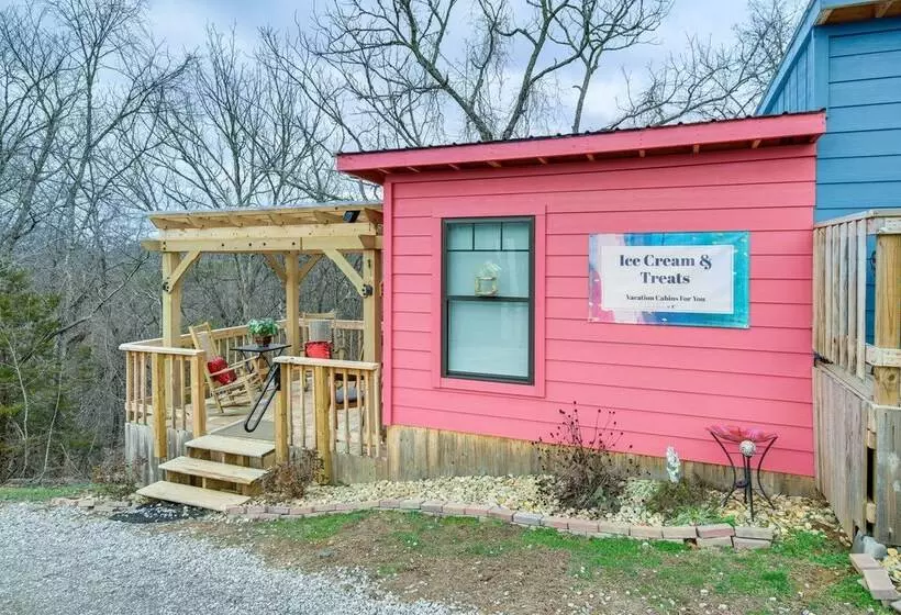 Sevierville Log Cabin W/ Hot Tub Near Dollywood!