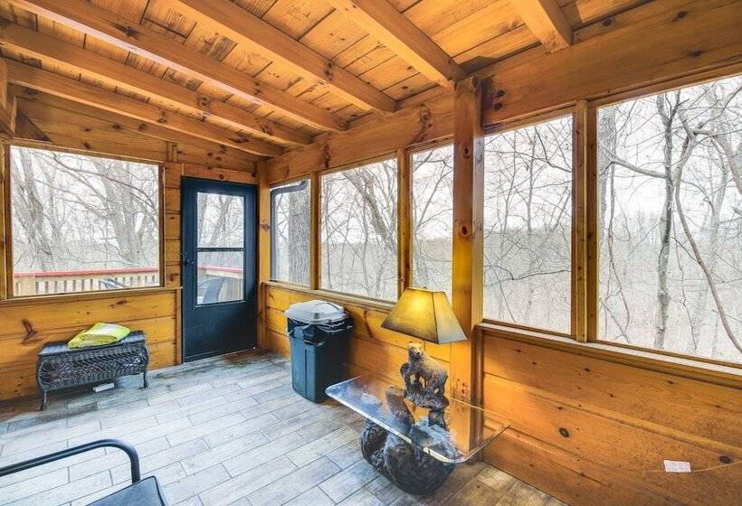 Sevierville Log Cabin W/ Hot Tub Near Dollywood!