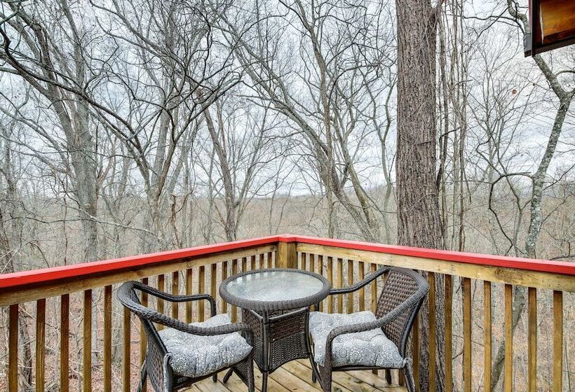 Sevierville Log Cabin W/ Hot Tub Near Dollywood!