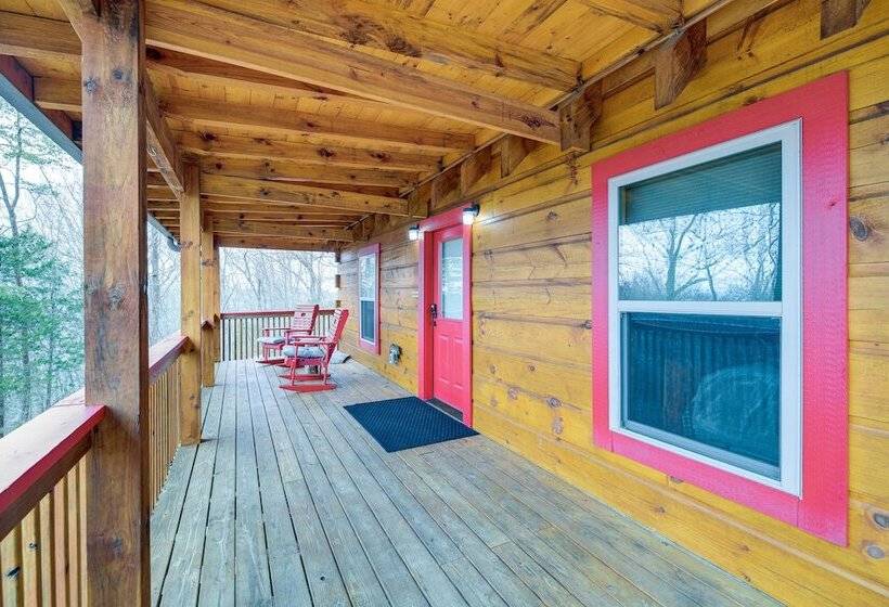 Sevierville Log Cabin W/ Hot Tub Near Dollywood!