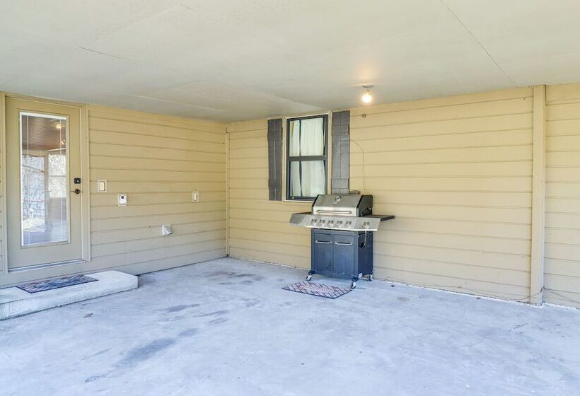 Spacious Cabin W/ Private Dock On White River!