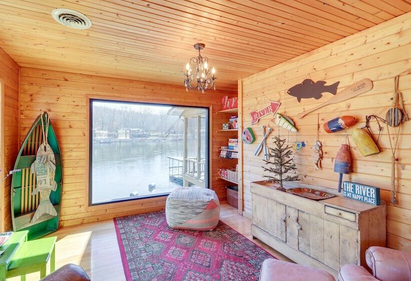 Spacious Cabin W/ Private Dock On White River!