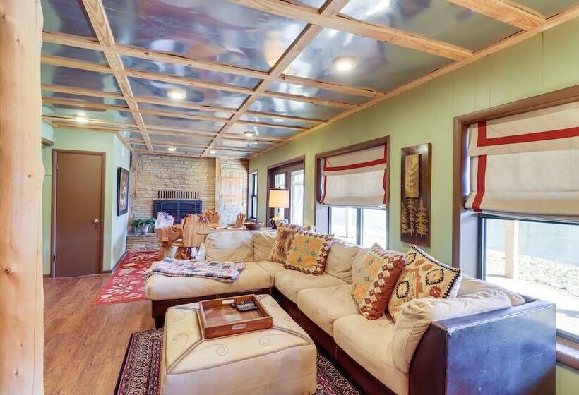 Spacious Cabin W/ Private Dock On White River!