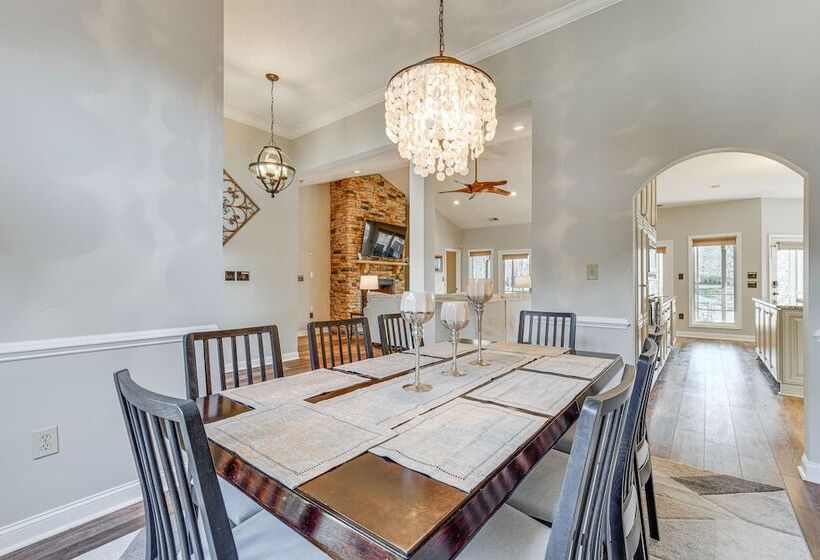 Waterfront Lake Norman Retreat W/ Dock + Hot Tub!