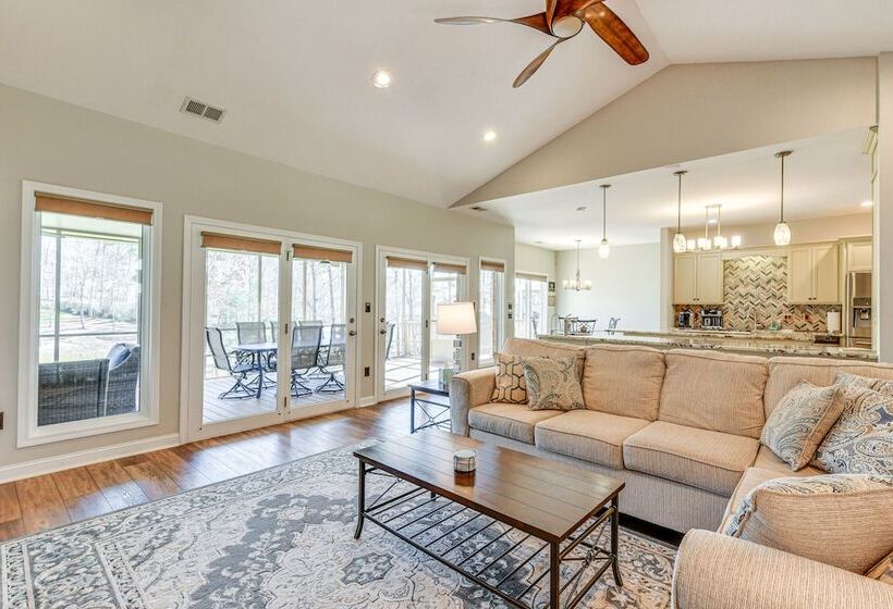 Waterfront Lake Norman Retreat W/ Dock + Hot Tub!