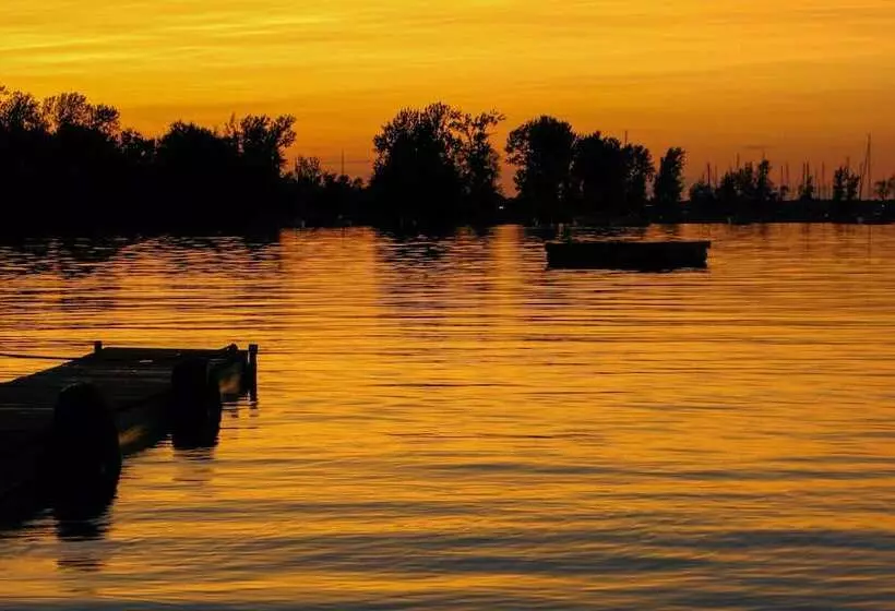 Waterfront North Hero Home W/ Screened Porch