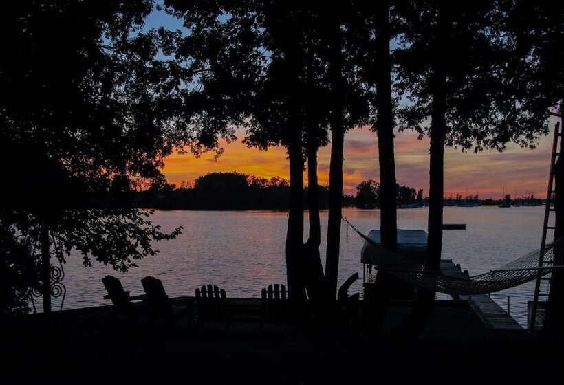 Waterfront North Hero Home W/ Screened Porch