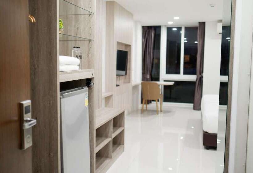 Hotel Bears Den Pattaya