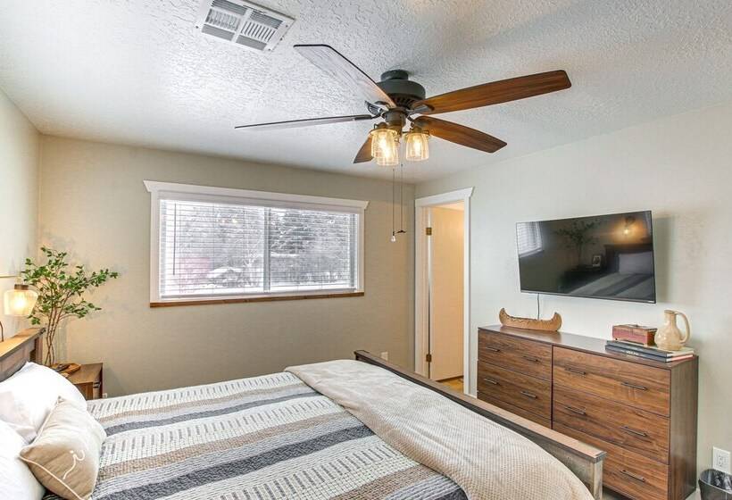 Garden City Vacation Rental, Walk To Public Beach!