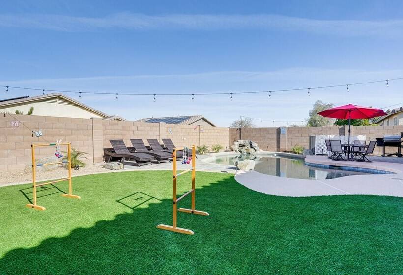 Goodyear Desert Oasis: Private Yard & Heated Pool!