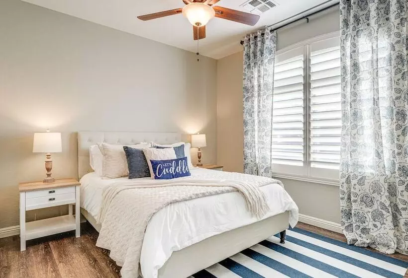 Goodyear Desert Oasis: Private Yard & Heated Pool!